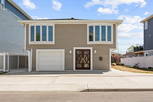 455 Nassau Ave, Freeport, NY, 11520-6318 | Card Image