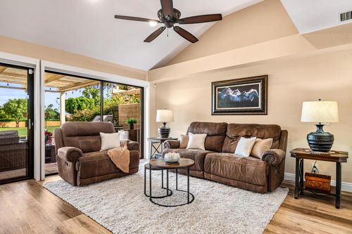 41628 Woodhaven Dr E, Palm Desert, CA, 92211-8186 | Card Image
