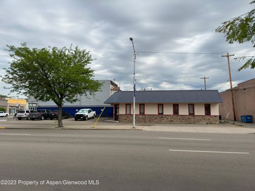 11 E Victory Way, Craig, CO, 81625-1911 | Card Image