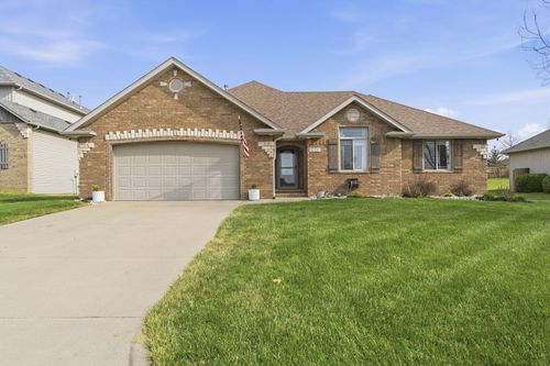 5223 E Hackberry St, Springfield, MO, 65809-8902 | Card Image