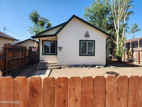 1547 H St, Sparks, NV, 89431-0923 | Card Image