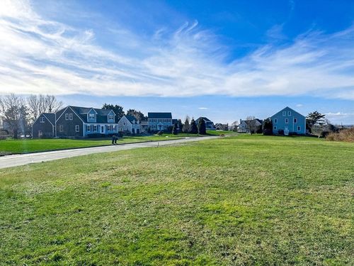 8 Sunset Beach Rd, Fairhaven, MA, 02719-1218 | Card Image