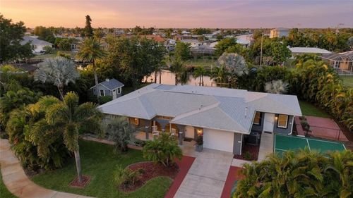 104 Free Ct Se, PORT CHARLOTTE, FL, 33952-9724 | Card Image