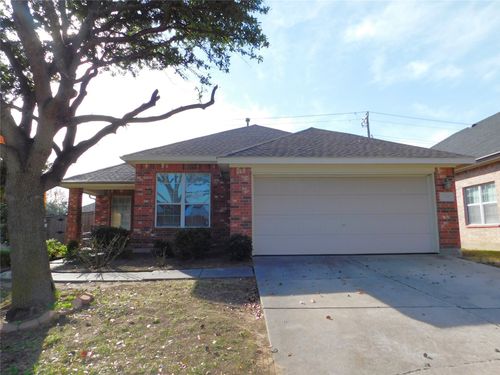 1840 Ringtail Dr, Little Elm, TX, 75068-8483 | Card Image