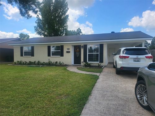 1650 Holiday Pl, Bossier City, LA, 71112-3674 | Card Image