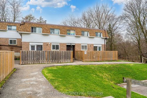 3-730 Cedar St, Oshawa, ON, L1H4M6 | Card Image