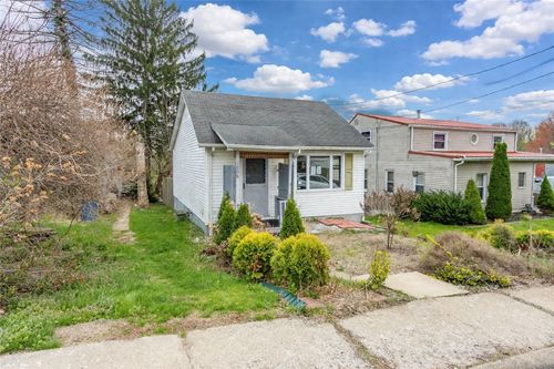 1808 Kensington St, New Kensington, PA, 15068-4911 | Card Image