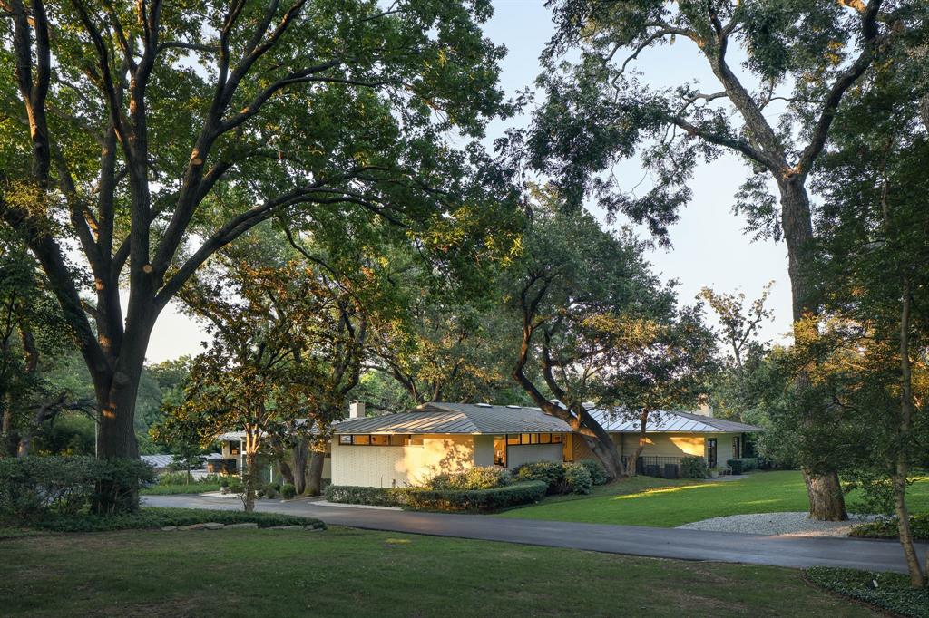 Rock Cliff Pl, Dallas, TX 75209
