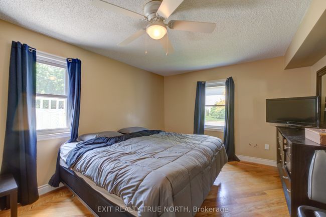 42 Graham Ave, House other with 3 bedrooms, 2 bathrooms and 2 parking in Brantford ON | Image 15