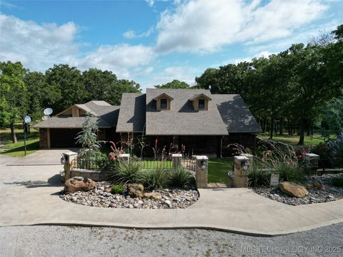 6166 Hedges Rd, Ardmore, OK, 73401-7084 | Card Image