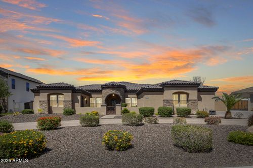 8024 W Vista Ave, Glendale, AZ, 85303-1660 | Card Image