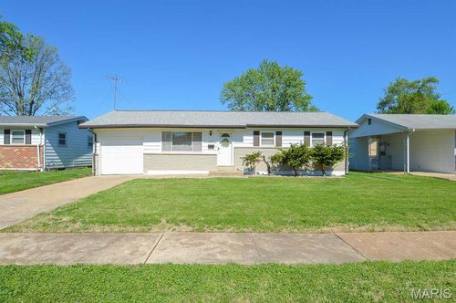 1865 Violet Dr, Florissant, MO, 63031-3129 | Card Image