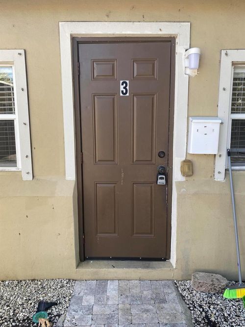 apt-3-508 57th St, West Palm Beach, FL, 33407-2538 | Card Image