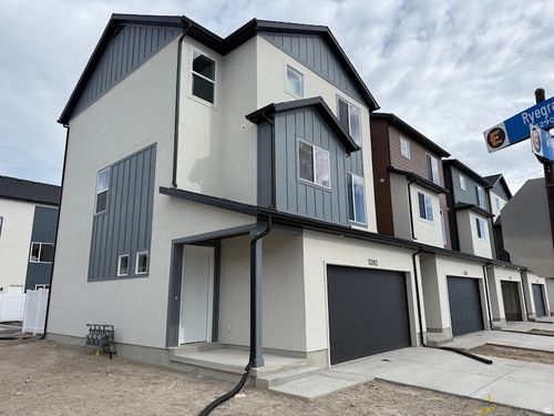 326-5282 N Greenfield Way, Eagle Mountain, UT, 84005-4033 | Card Image