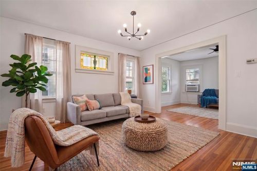 17 Beekman St, Bloomfield, NJ, 07003-3801 | Card Image