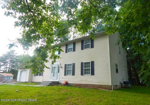 111 Lilac Dr, East Stroudsburg, PA, 18301-8710 | Card Image