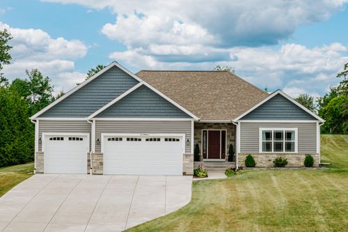 W218N9691 Happy Hollow Ln, Germantown, WI, 53022 | Card Image