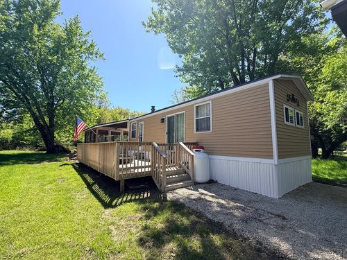25-4 Woodhaven Dr E, Sublette, IL, 61367 | Card Image
