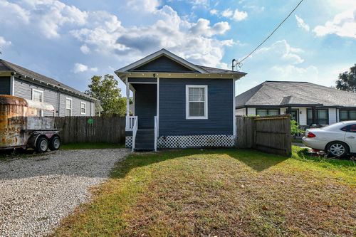 a-1117 Fred Street, Houston, TX, 77088 | Card Image