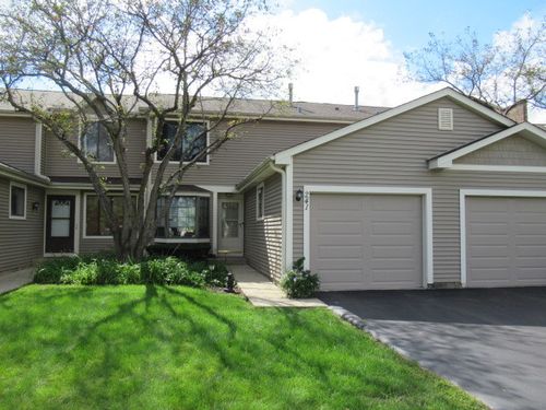 241 E Forest Knoll Dr, Palatine, IL, 60074-1164 | Card Image