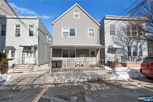 126 69th St, Guttenberg, NJ, 07093-3341 | Card Image