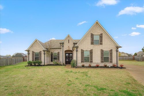 5041 Maiden Lane Cv, Southaven, MS, 38672-6020 | Card Image