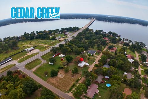 107 E Bayside Dr, Mabank, TX, 75156-7143 | Card Image