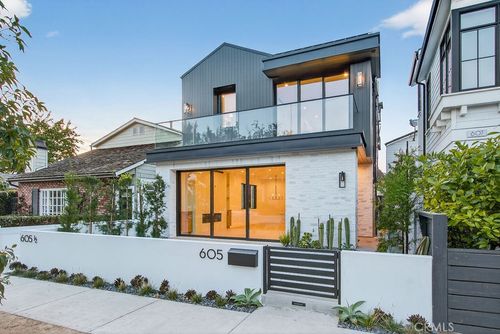605 Carnation Ave, Corona del Mar, CA, 92625-2018 | Card Image