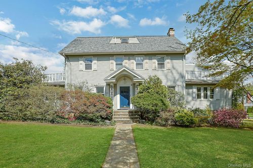 131 Fenimore Rd, New Rochelle, NY, 10804-2143 | Card Image