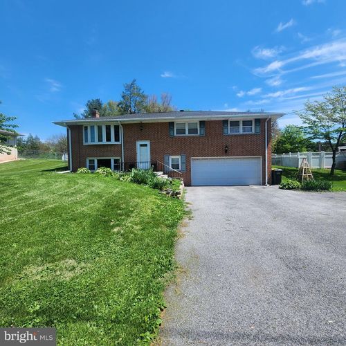 2029 Derry Rd, YORK, PA, 17408-4240 | Card Image