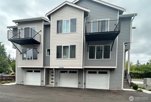 unit-c-13243 Ambaum Blvd Sw, Burien, WA, 98146-3275 | Card Image