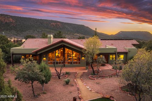 100 Gray Fox Dr, Sedona, AZ, 86351-7223 | Card Image