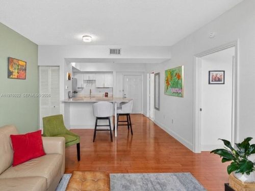 51-2630 Sw 28th St, Miami, FL, 33133-3870 | Card Image