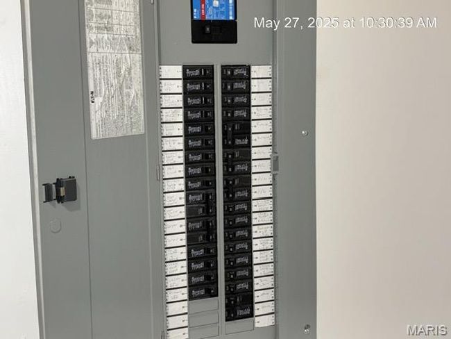 Utilities with electric panel | Image 14
