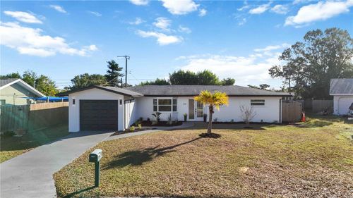 226 Parkview Dr, VENICE, FL, 34293-4021 | Card Image