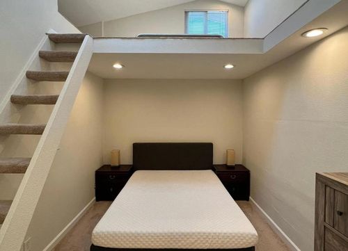 1302 Delaware Ave, Santa Cruz, CA, 95060-6032 | Card Image