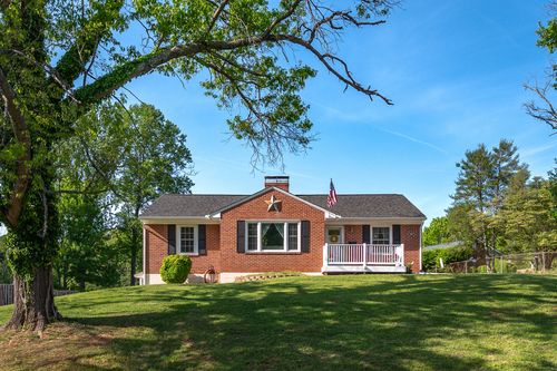 1235 Ashland Cir, Bedford, VA, 24523-1309 | Card Image