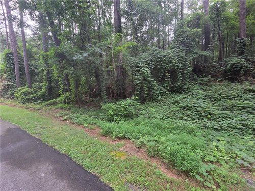 690 N Lake Cir, Oxford, GA, 30054 | Card Image