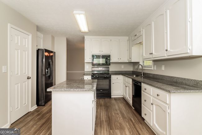 8091 Bouldercrest Pl, House other with 4 bedrooms, 3 bathrooms and 2 parking in Douglasville GA | Image 8