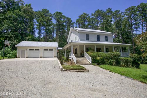 700 Shady Lane Rd, Carthage, NC, 28327-7575 | Card Image