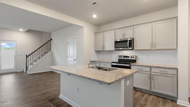 Kitchen | Image 7