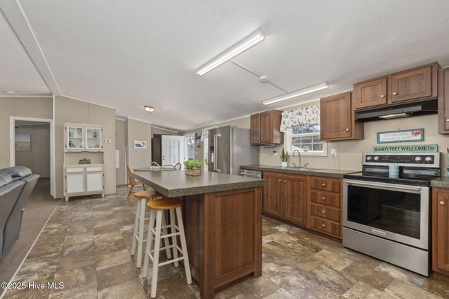302 Bayview Dr, House other with 3 bedrooms, 2 bathrooms and 1 parking in Harkers Island NC | Image 16