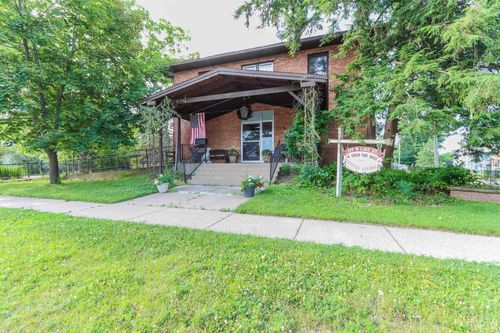 109 W Lake Street, WAUPACA, WI, 54981 | Card Image