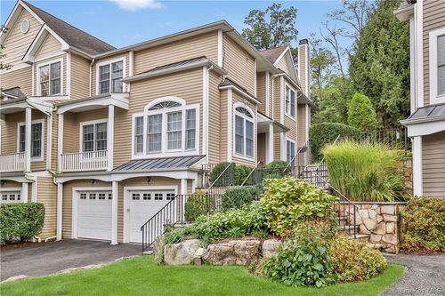 7 Hopkins Ln, North Castle, NY, 10504-1363 | Card Image