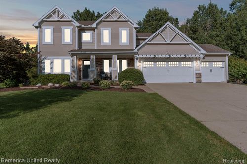 383 Winged Foot Dr, Brighton, MI, 48114-7707 | Card Image