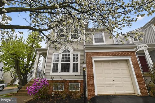 6800 Hollow Glen Ct, GAINESVILLE, VA, 20155-1465 | Card Image