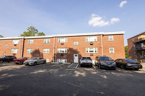 apt-3-141 Willard St, Quincy, MA, 02169-1544 | Card Image