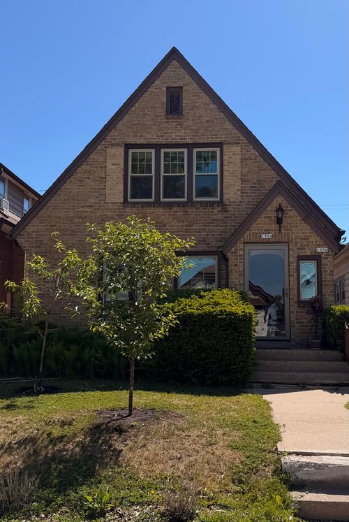 1956 S 77th St, WEST ALLIS, WI, 53219 | Card Image