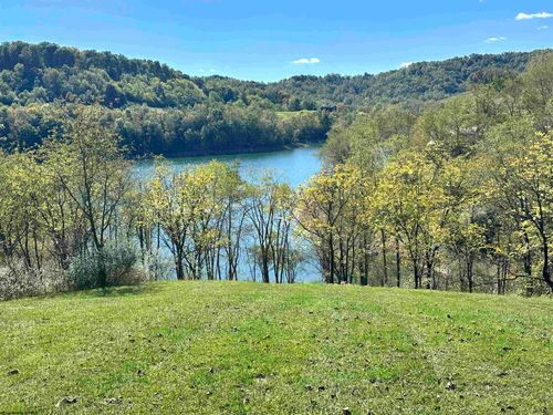 18 Sunrise Circle, Horner, WV, 26372 | Card Image