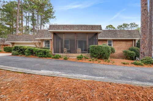 124 Racquet Ln, Pinehurst, NC, 28374-7626 | Card Image